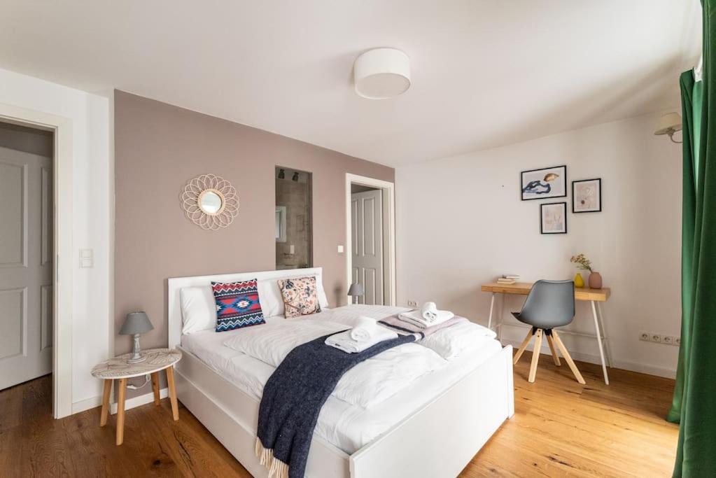 Ferienwohnung Neat 1Br Duplex By Metro And Center By Hm Wien Exterior foto