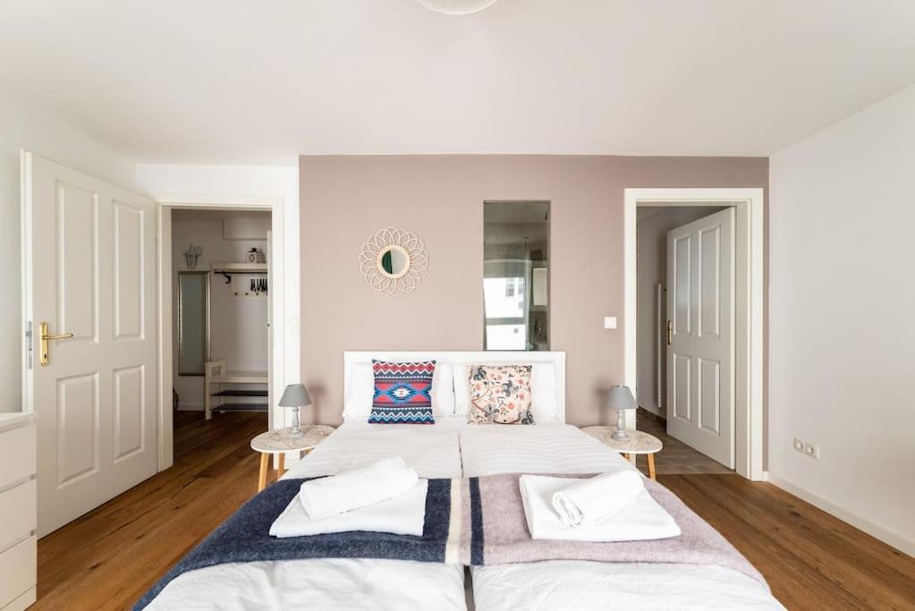 Ferienwohnung Neat 1Br Duplex By Metro And Center By Hm Wien Exterior foto
